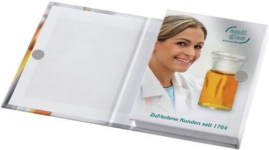 KombiSet in Bookcover, 2 Haftnotizblöcke, 5 FilmMarker, Magnetverschluss, halboffen